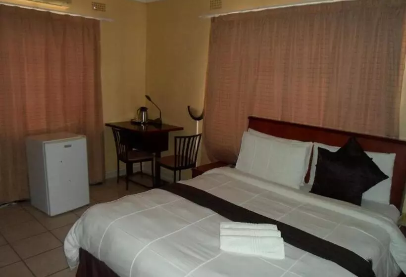 پانسیون Hardrock Guest House