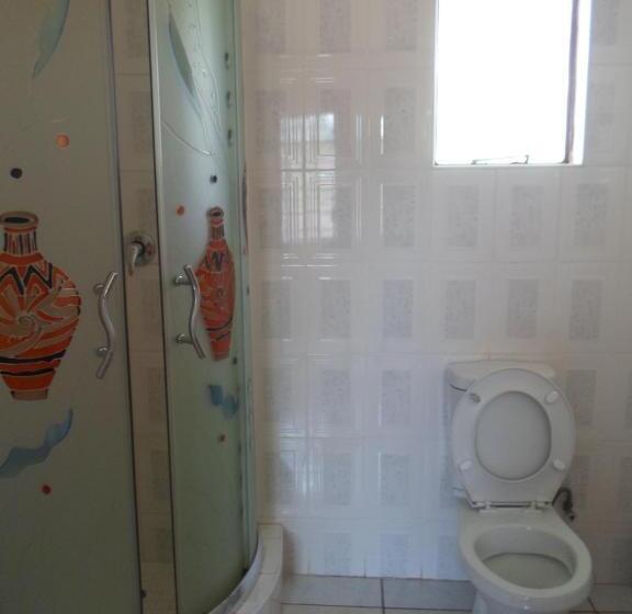 پانسیون Hardrock Guest House