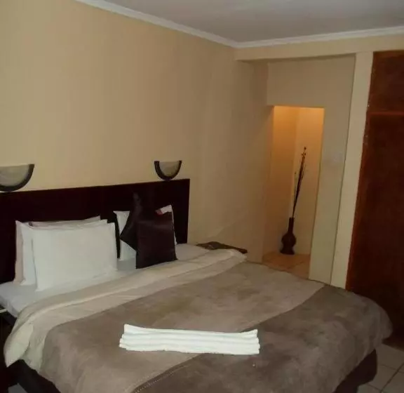 پانسیون Hardrock Guest House