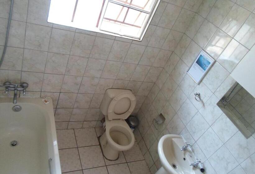 پانسیون Hardrock Guest House