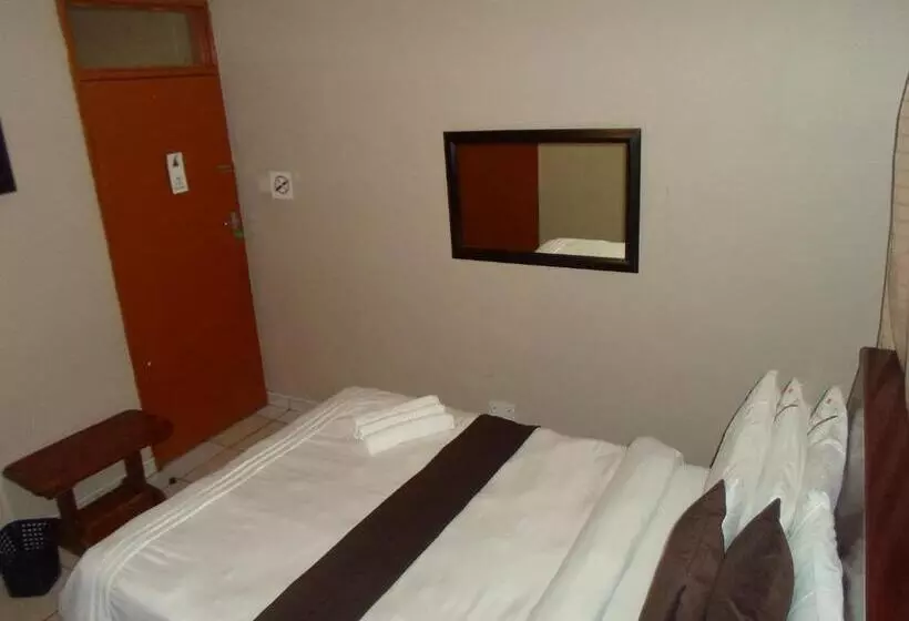 پانسیون Hardrock Guest House