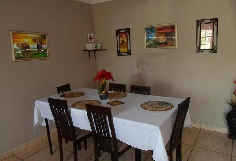 پانسیون Hardrock Guest House