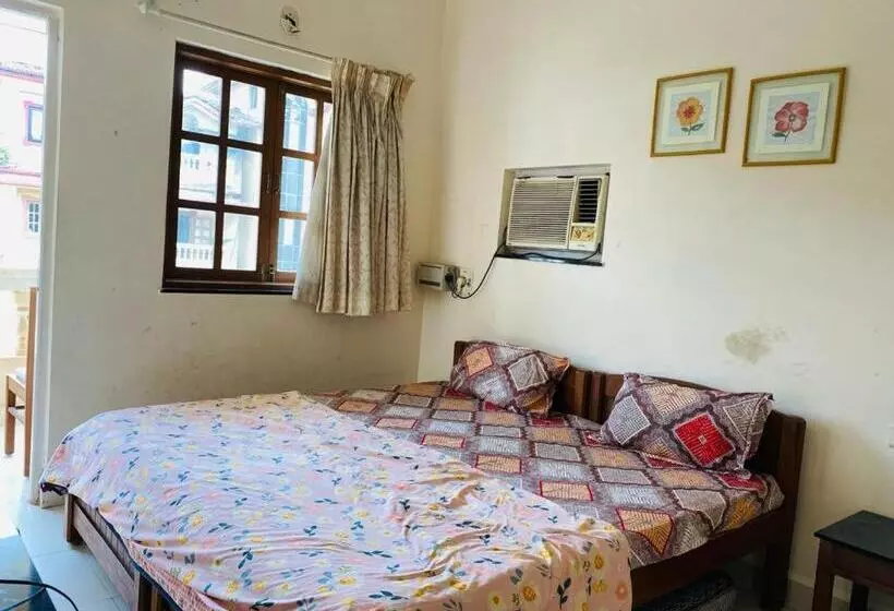 ユースホステル Holidays Beach Apartments Goa