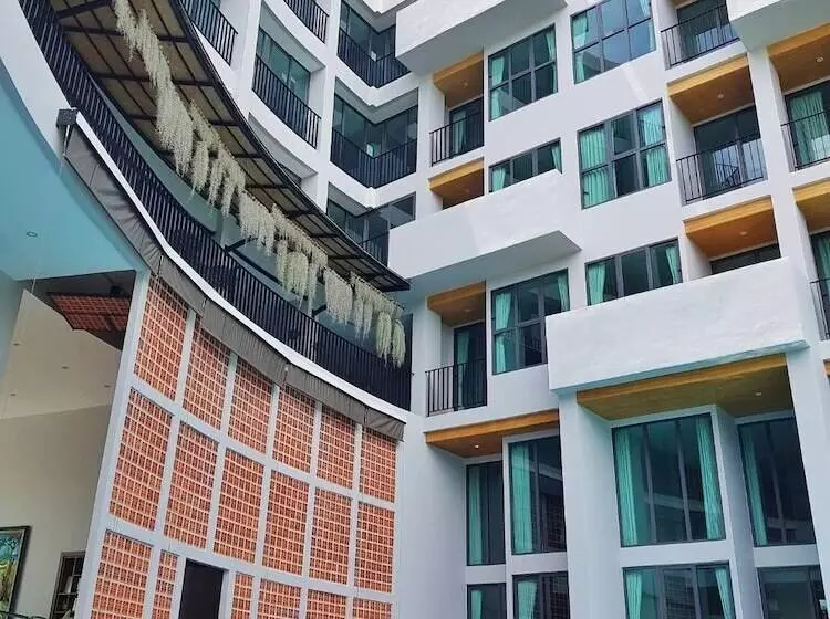 Atom Phuket Hotel  Sha Plus