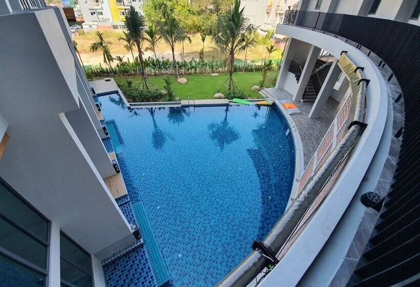 Atom Phuket Hotel Sha Plus