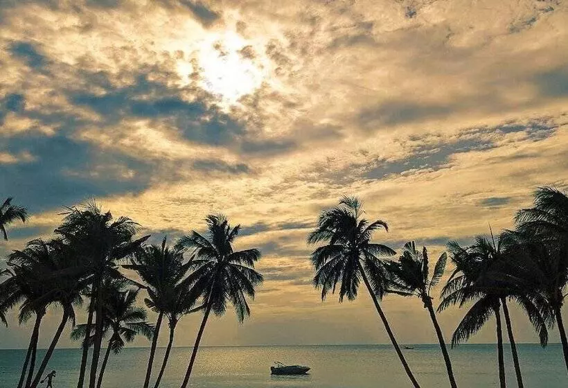 هتل Anna Beach Phu Quoc