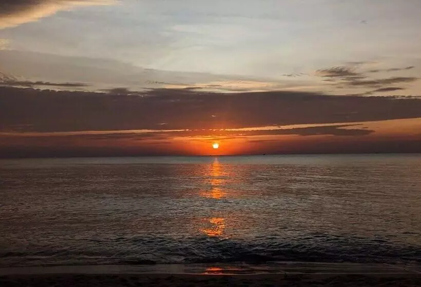 هتل Anna Beach Phu Quoc