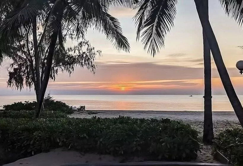 هتل Anna Beach Phu Quoc