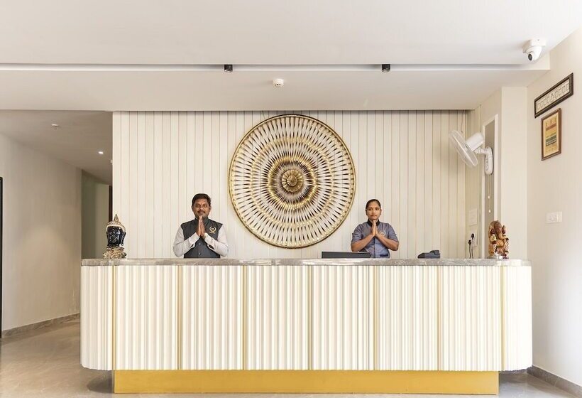 ホテル Bafna Lawn