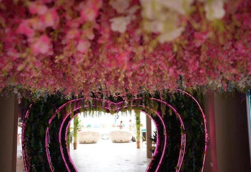 فندق Elephant Beach Club & Resort Samui