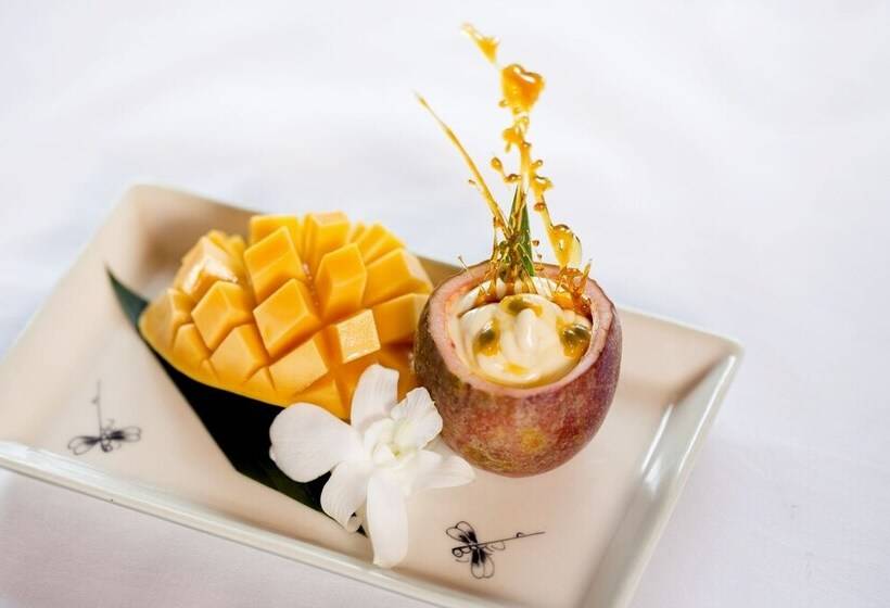 هتل Hera Classic Boutique Cruises