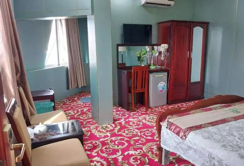 هتل Nhat Quy