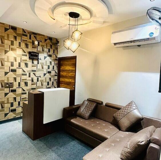 בית מלון כפרי Primrose   Patiala