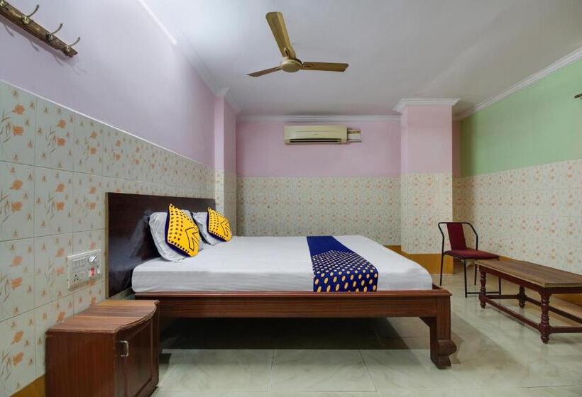 ホテル O Sir Vr Sairam Lodge