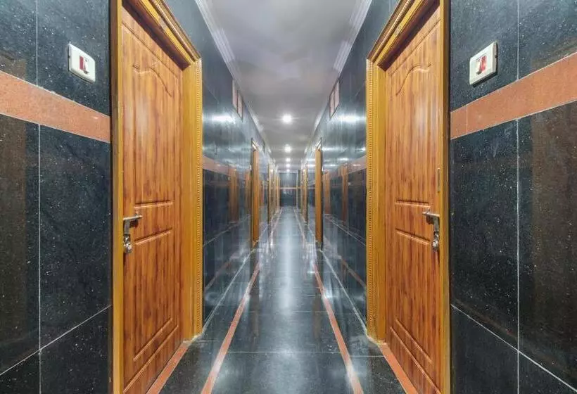 Hotelli O Sir Vr Sairam Lodge