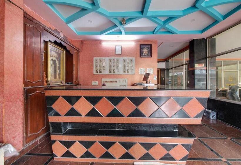 ホテル O Sir Vr Sairam Lodge