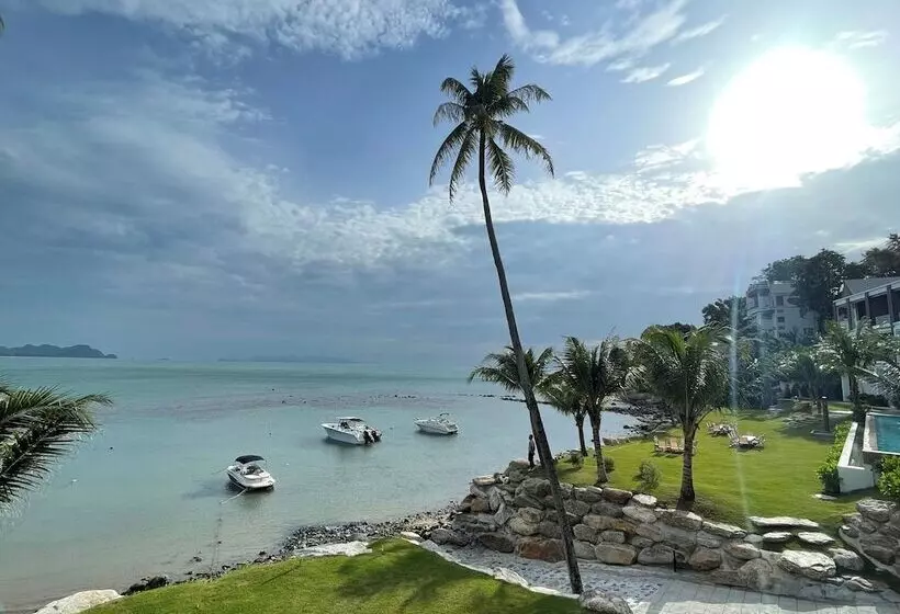 Hotelli X Sea Khanom Harbor Bay Resort