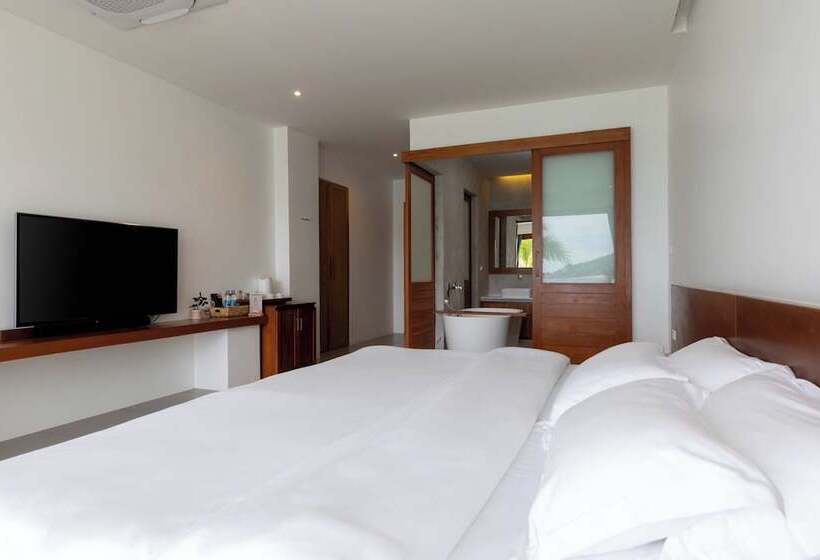 Szálloda X Sea Khanom Harbor Bay Resort