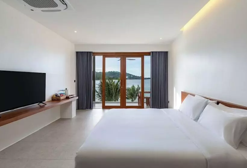 Hotelli X Sea Khanom Harbor Bay Resort