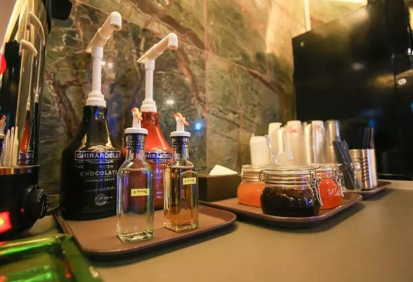 مُتل Anyang Charmant