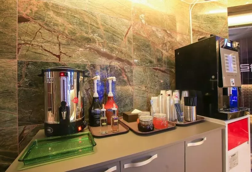 مُتل Anyang Charmant