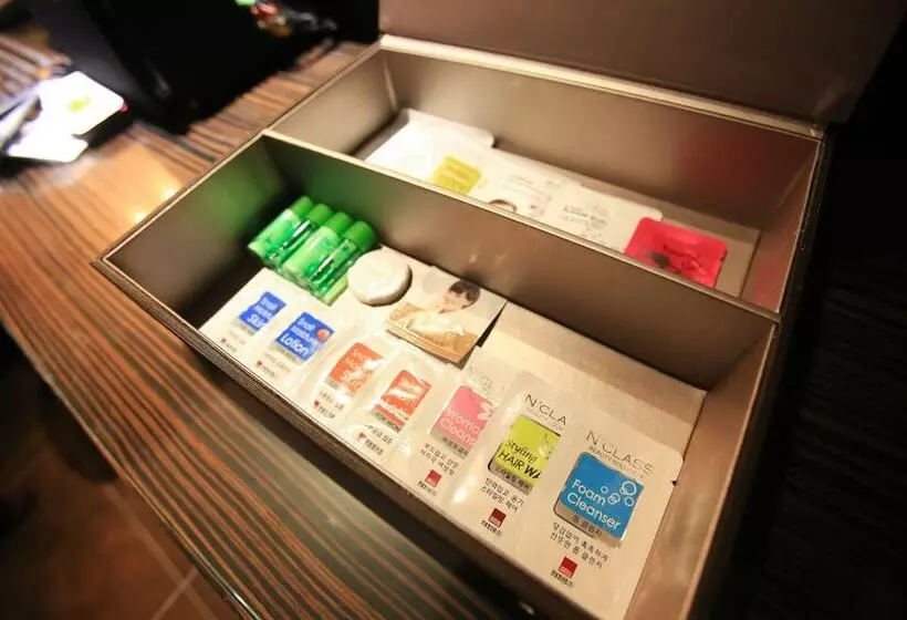 مُتل Anyang Charmant