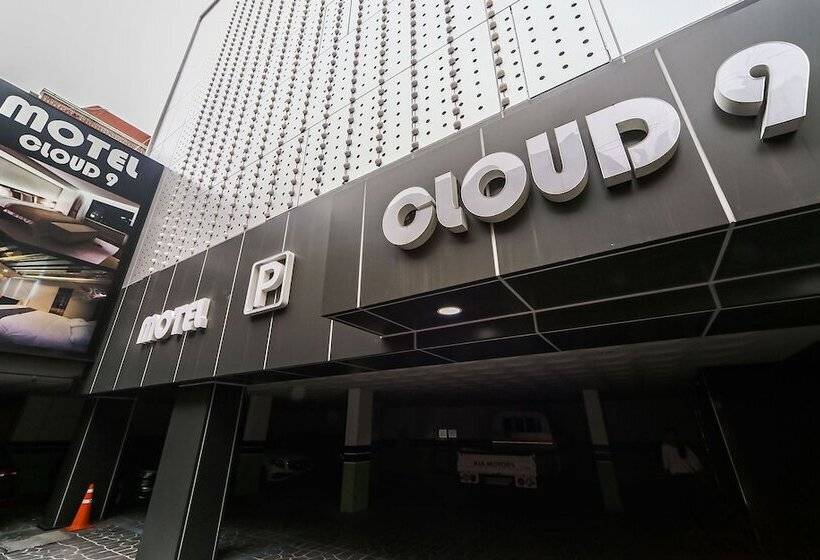 مُتل Busan Moonhyeondong Cloud Nine