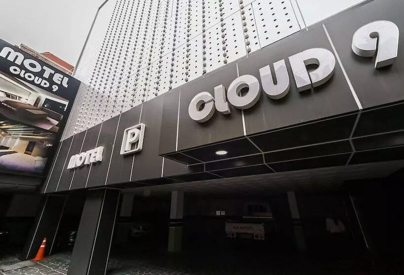 مُتل Busan Moonhyeondong Cloud Nine