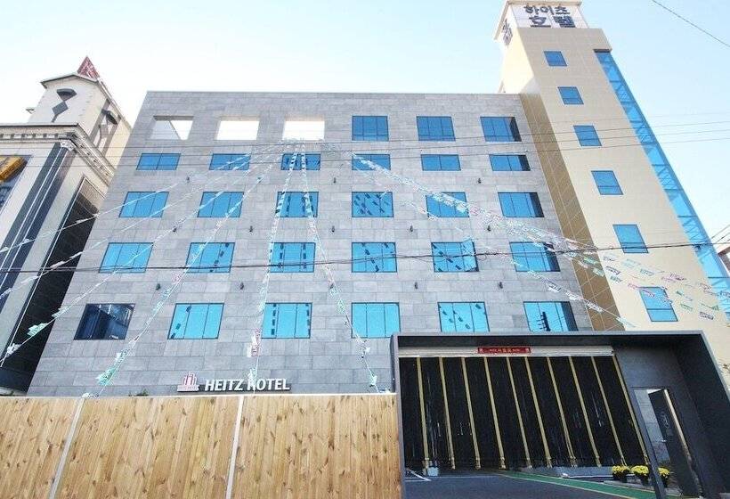 Мотель Changyeong Namji Heitz