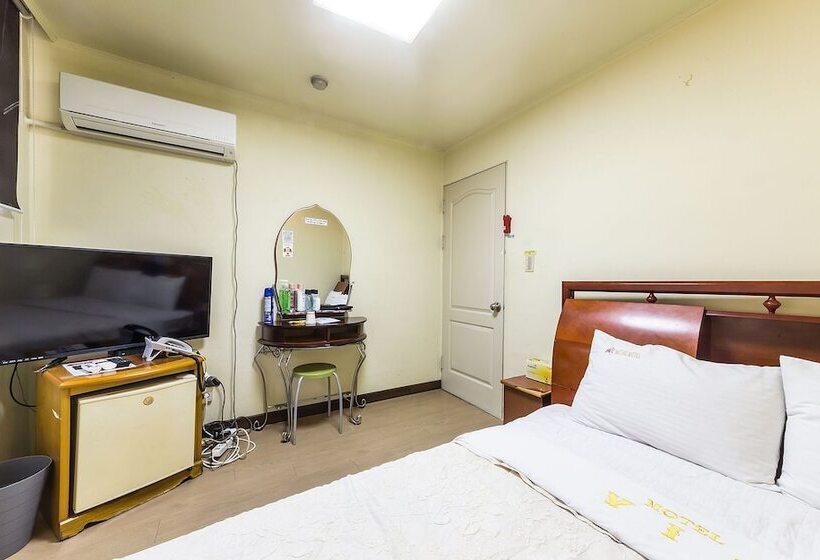 Motel Chuncheon Metro