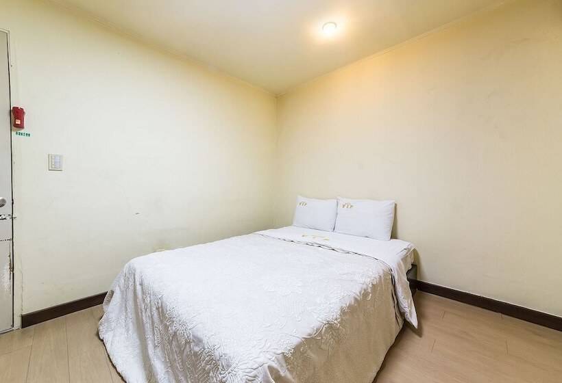 Motel Chuncheon Metro