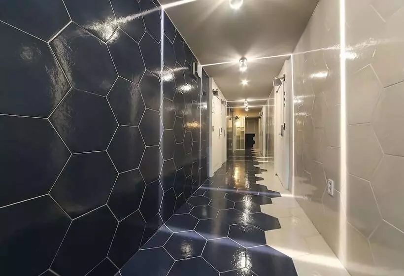 Motelli Daejeon Jungri Hotel Art Bin