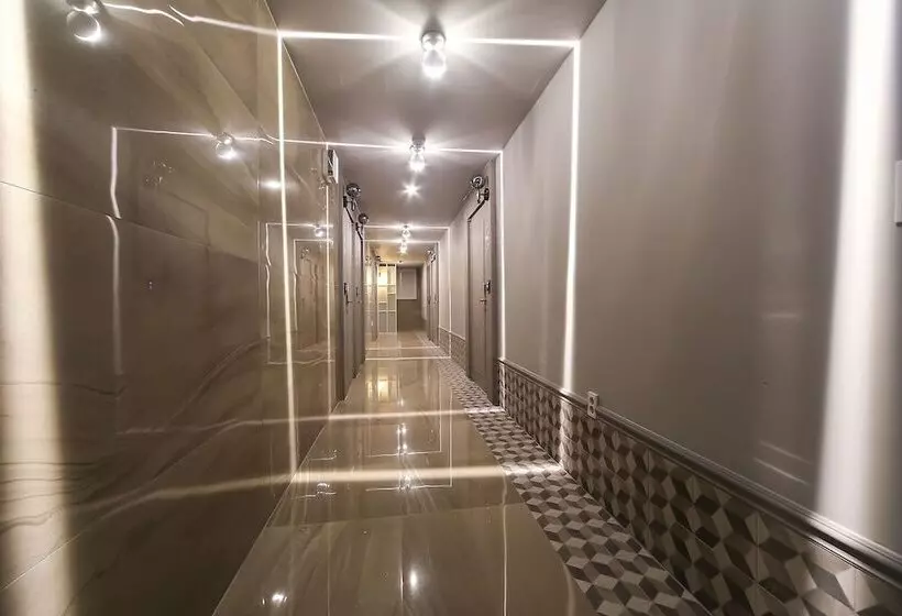 Motelli Daejeon Jungri Hotel Art Bin