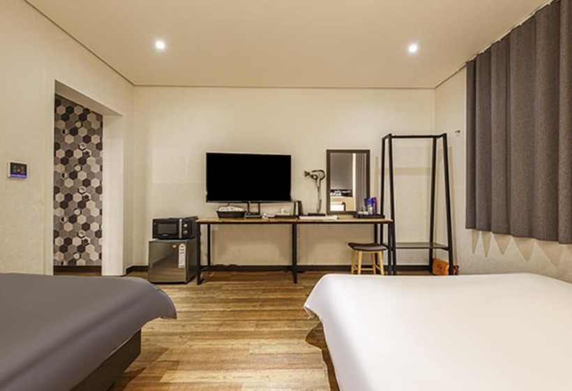 Motel Gongju Hotel Bandi