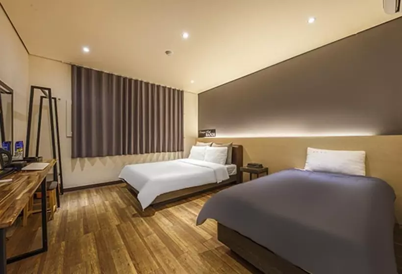 モーテル Gongju Hotel Bandi