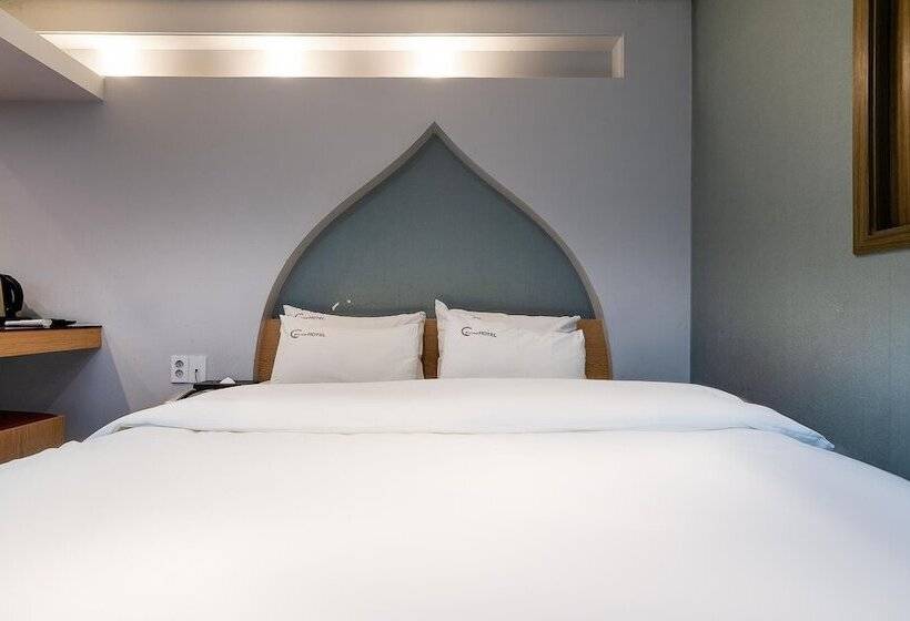 Motel Guri C Boutique