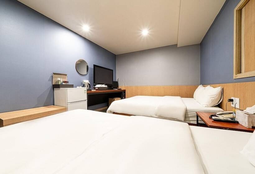 Motel Guri C Boutique