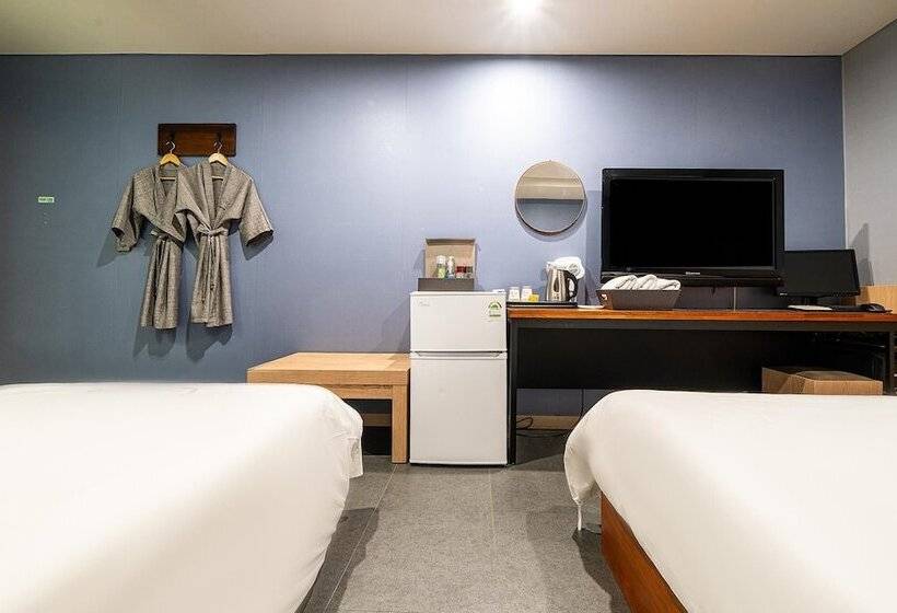 Motel Guri C Boutique