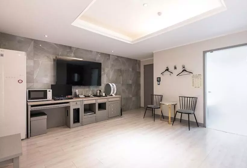 مُتل Hwaseong Wolmun Lavender Onchen