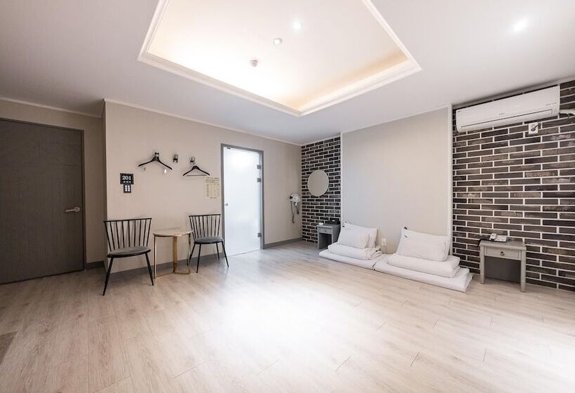 Motel Hwaseong Wolmun Lavender Onchen