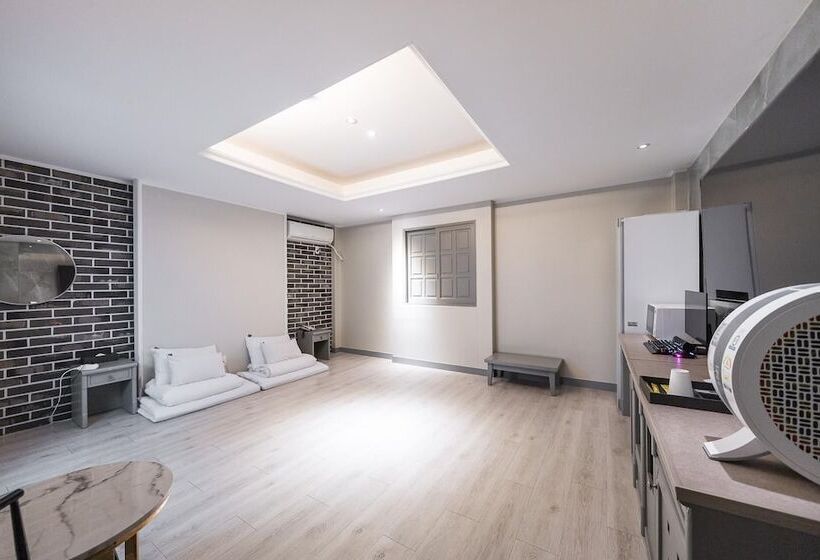 Motel Hwaseong Wolmun Lavender Onchen