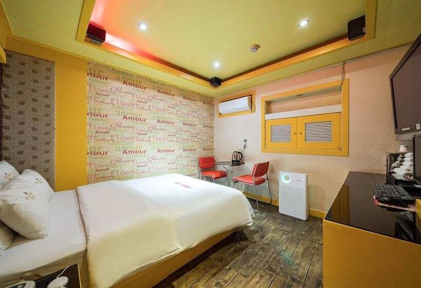 汽车旅馆  Incheon Renaissance