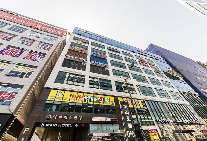 汽车旅馆  Gimpo Marie