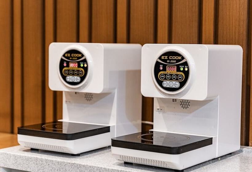 汽车旅馆  Gimpo Marie