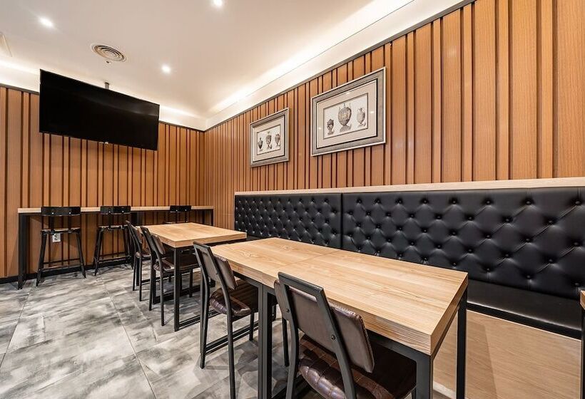 汽车旅馆  Gimpo Marie