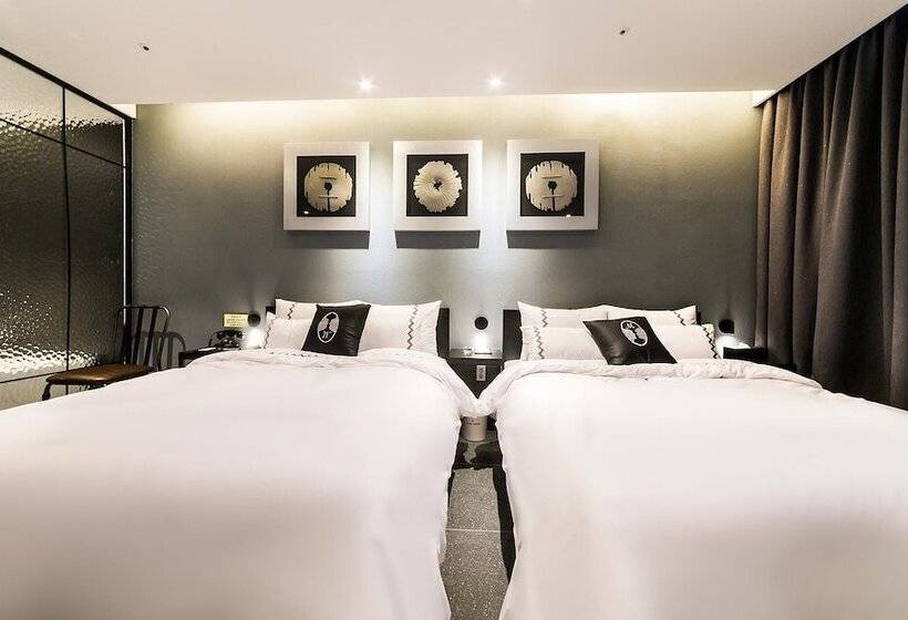 汽车旅馆  Gimpo Marie