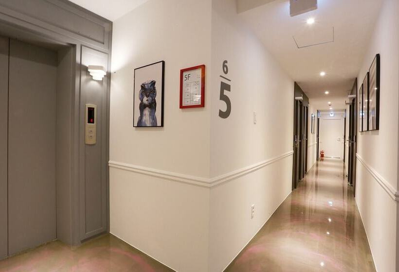 Motel Sunganm Yaja Moran Station