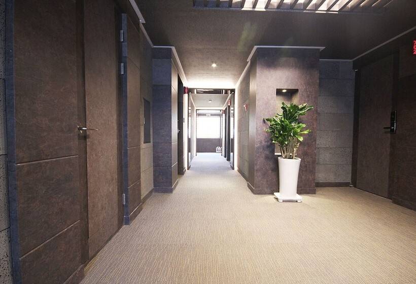 汽车旅馆  Yeosu Arirang Hill