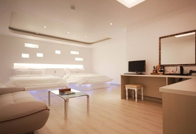 汽车旅馆  Yeosu Arirang Hill