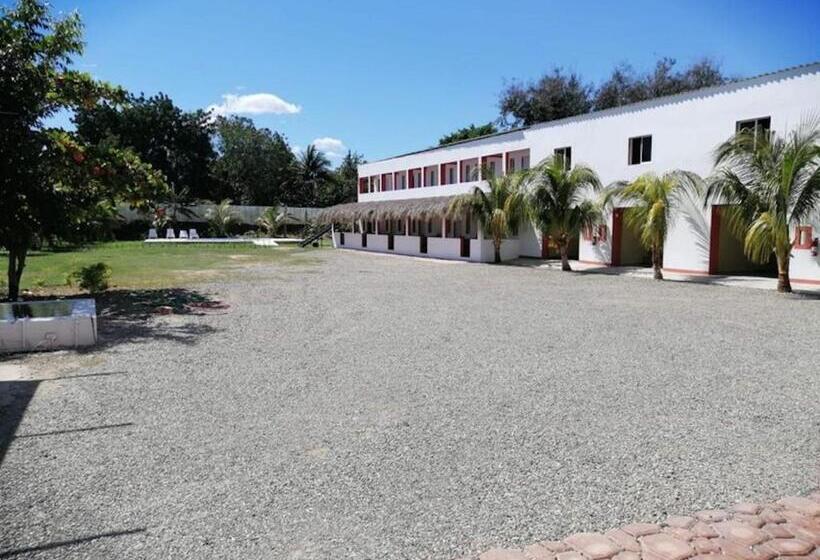 پانسیون Room In Guest Room Piscalonga Hotel Restaurant Cozy Family Operated